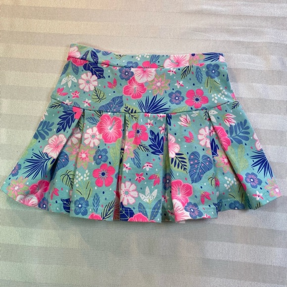 Tommy Bahama Other - Tommy Bahama Girl’s Sz 4 Bright Floral Pleated Skirt with built in Shorts